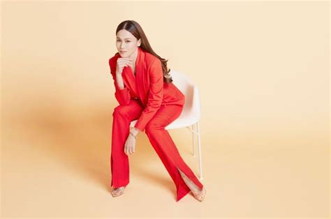 Toni Gonzaga is ‘at her best’ as talk show host.